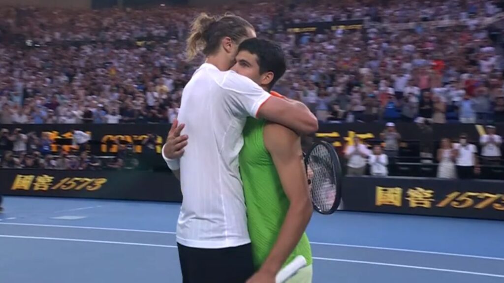 Alcaraz îl învinge pe Zverev în cea mai lungă semifinală din istoria Australian Open și ajunge în prima lui finală la Melbourne. Ce record atinge spaniolul