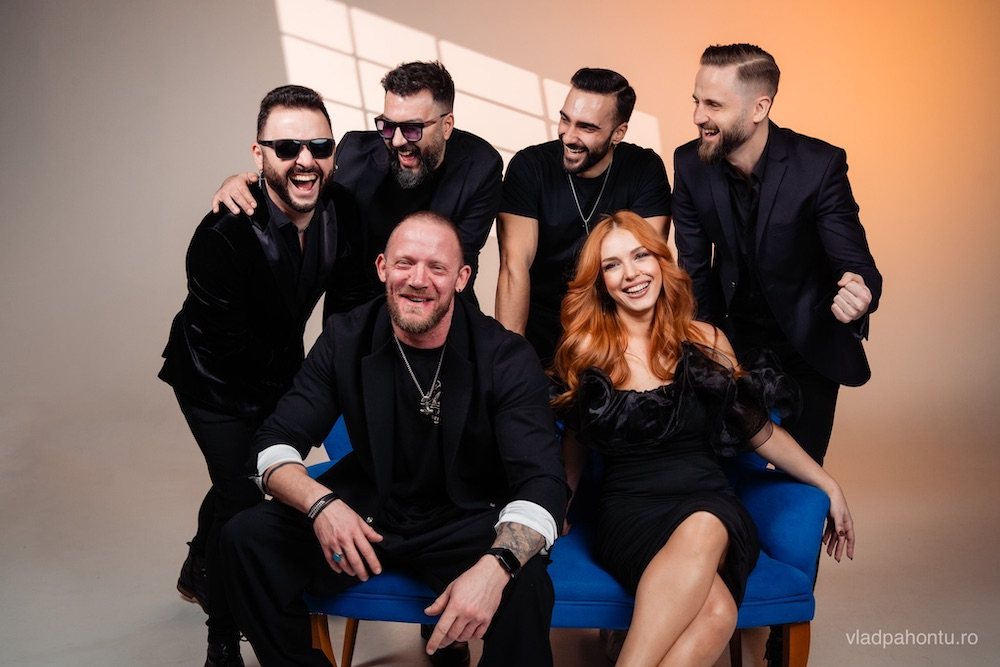 (P) Colors in Stereo, trupa nunti care a dus conceptul de Cover nunta la nivel de show live premium