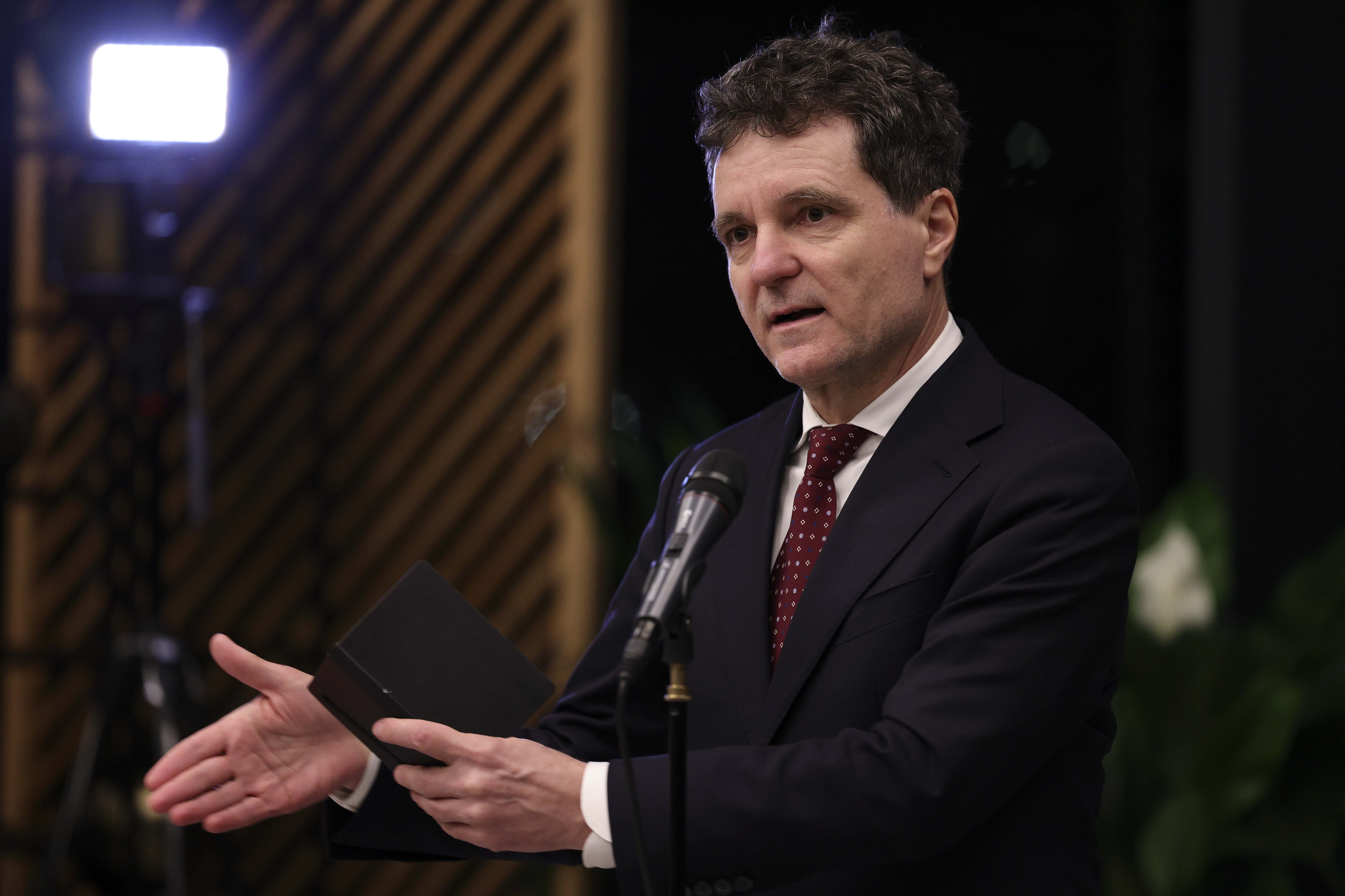 Nicușor Dan, după summitul informal al UE: Europa nu se mișcă destul de repede și nu este competitivă pentru că prețul la energie este mult mai mare decât în SUA sau China. Comisia  s-a angajat să vină cu propuneri privind scăderea preţului