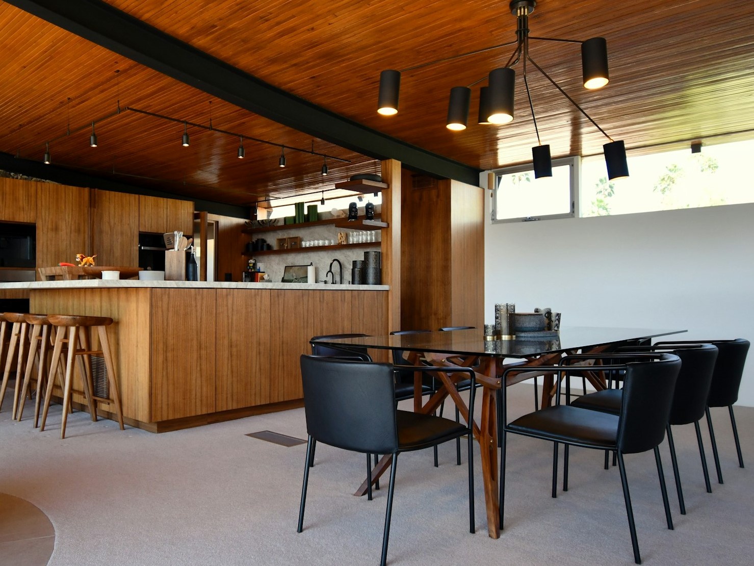 (P) Ce trucuri folosesc designerii pentru a-ți transforma locuința cu eiluminat.ro