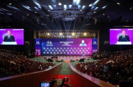 Bill Gates și-a anulat discursul programat la summitul AI din India, pe fondul controversei privind legăturile sale cu Jeffrey Epstein