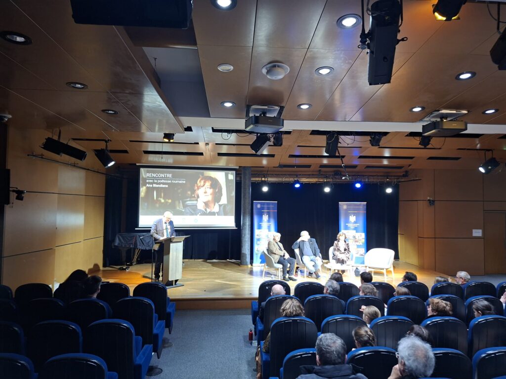 Scriitoarea Ana Blandiana a început un amplu turneu literar în Franţa