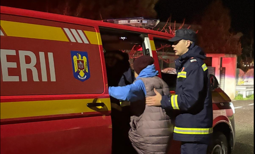 Inundații în Vrancea: mai multe persoane evacuate, sute de salvatori mobilizați