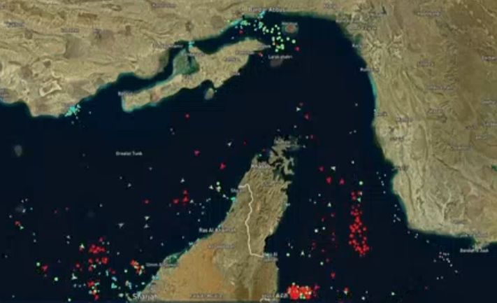 Două nave container chineze au trecut cu succes prin strâmtoarea Ormuz