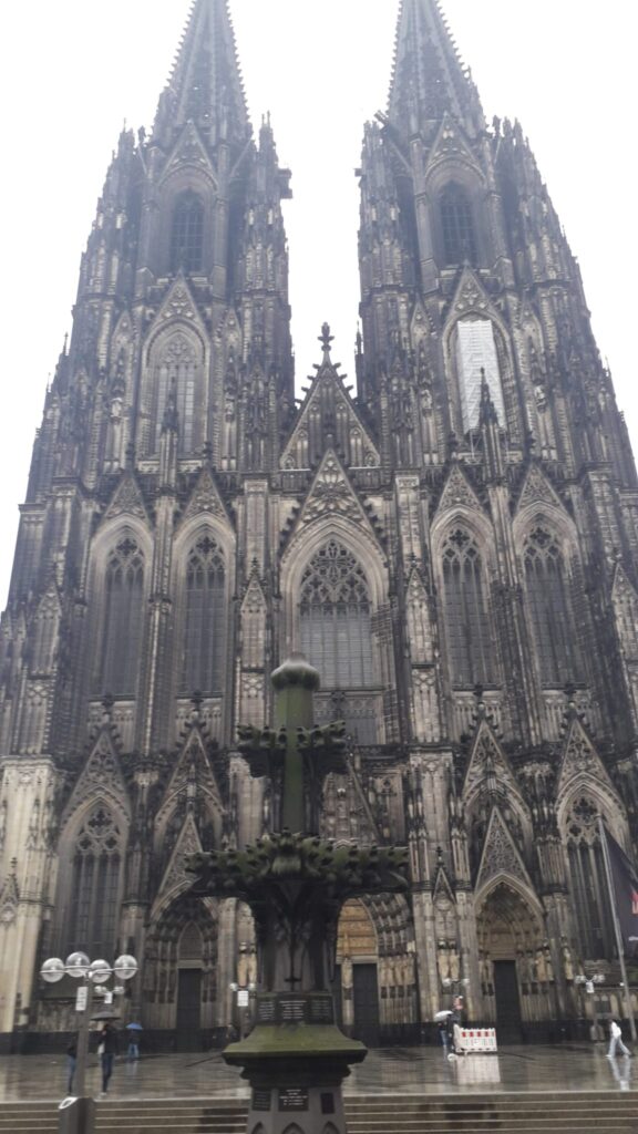 Catedrala din Koln va introduce o taxă de acces pentru vizitatori, în a doua jumătate a acestui an