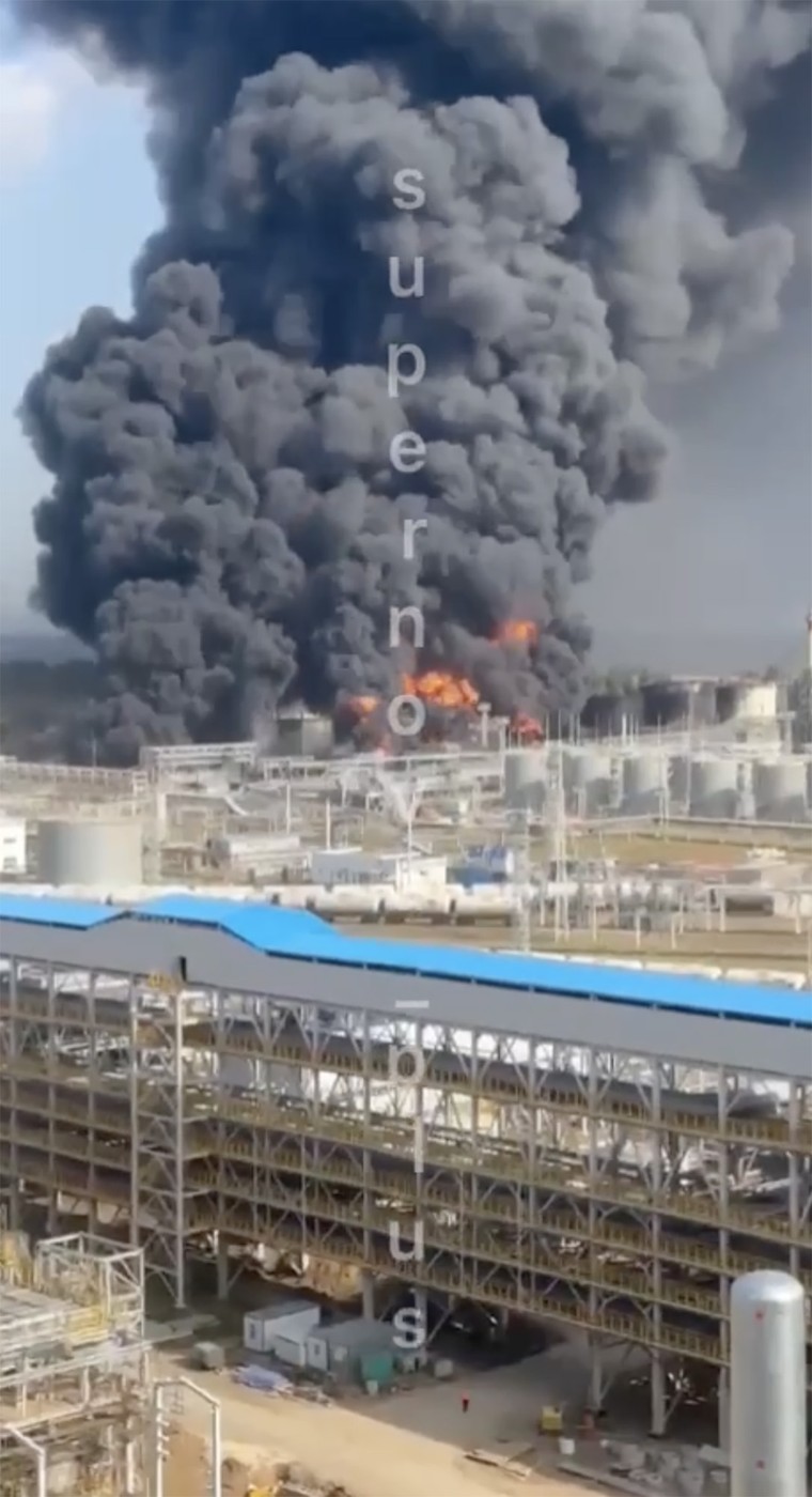 Regiunea Leningrad din Rusia, vizată de un atac cu drone. Incendiu la un port strategic rusesc