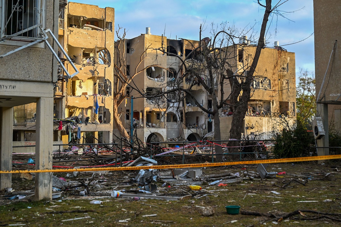 Iranul face apel la civili să părăsească zonele din apropierea forţelor americane din regiune