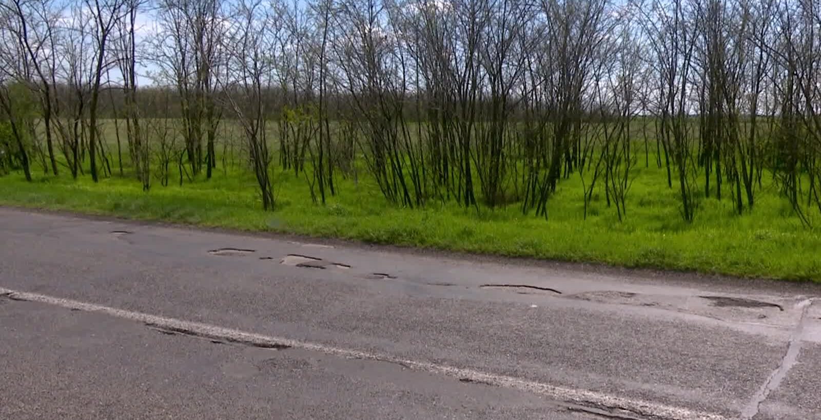 Pericole pentru șoferi. Mai multe drumuri naționale se degradează și au nevoie de reparații