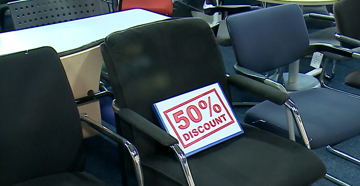 Cum se adaptează afacerile în vremuri grele: românii caută soluții mai ieftine în toate domeniile