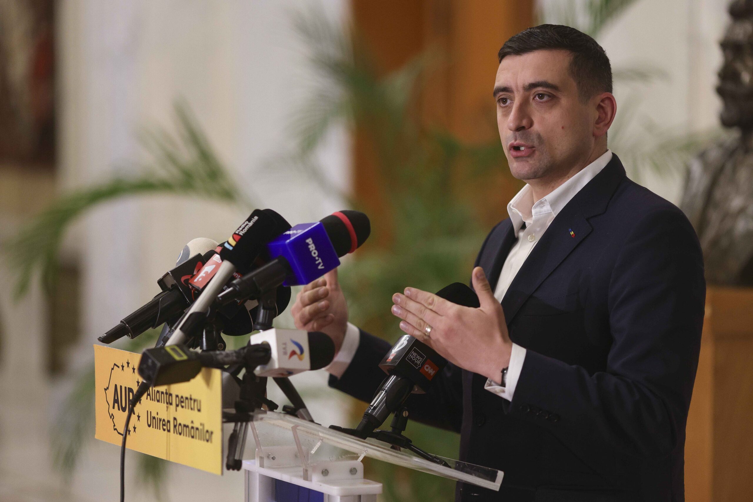 George Simion: Nu suntem în etapa în care să venim cu o propunere de premier pentru că Nicușor Dan, în disprețul Constituției, se consultă numai cu celelalte formațiuni