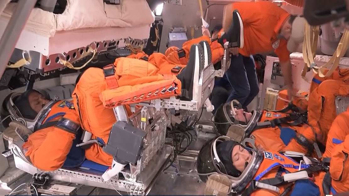 Capsula Orion, tot mai aproape de Lună. Astronaut: Luna la care ne uităm acum nu este deloc la fel că aceea pe care o vedem de pe Pământ
