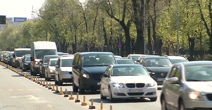 Comisia Europeană propune o zi de lucru de acasă și transport public mai ieftin, pentru reducerea consumului