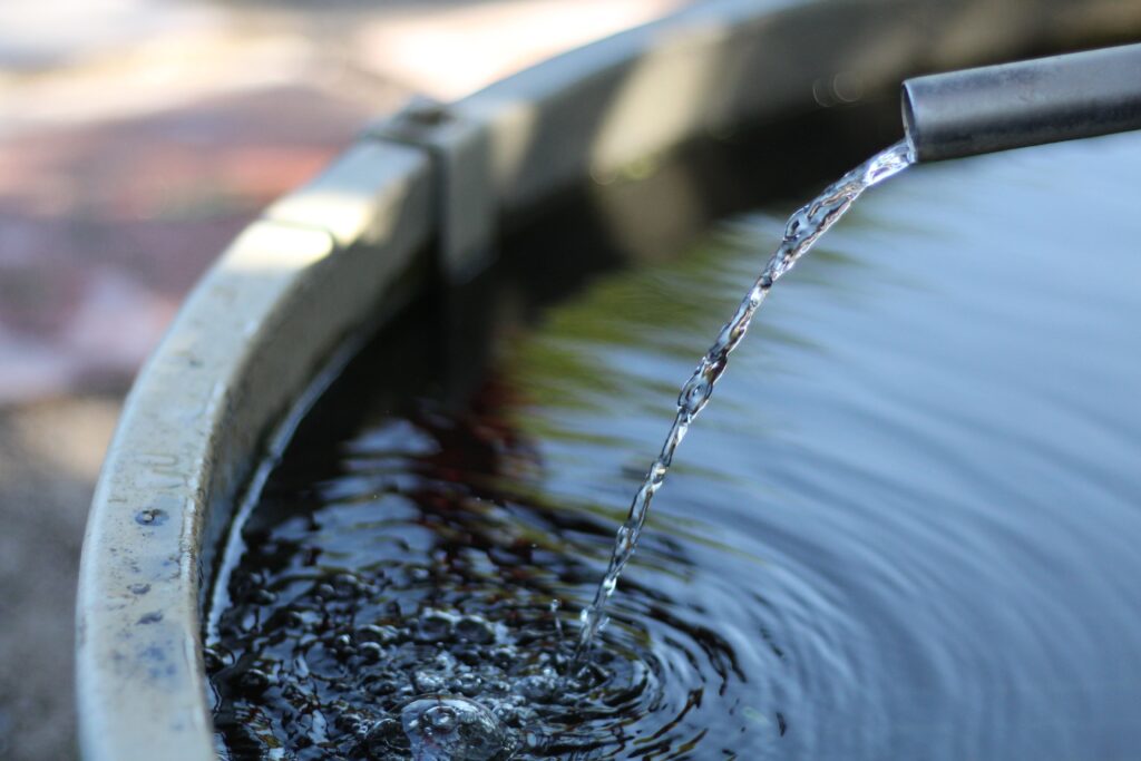 Alertă sanitară în Macedonia de Nord. Peste 1.500 de oameni s-au îmbolnăvit după ce au băut apă contaminată - tvrinfo.ro