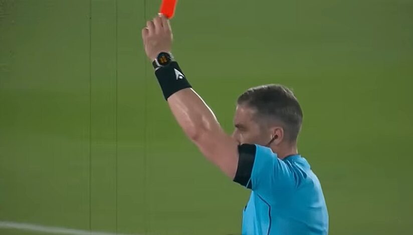 Arbitrul român Istvan Kovacs / captura video