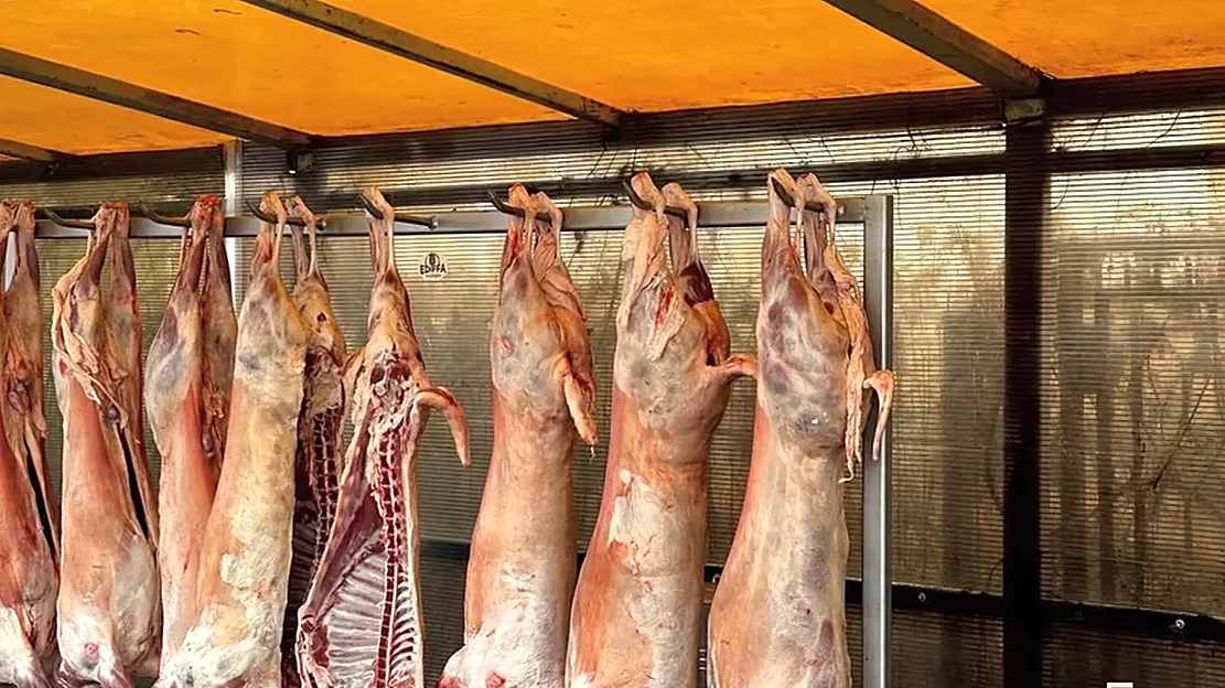 Amenzi comercianţilor de carne de miel şi ouă. Protecția Consumatorilor au extins controalele