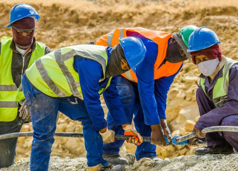 De ce nu îi tolerează românii pe muncitorii străini. Cercetătorul Anatolie Coșciug: Nu mai e doar discurs, au loc violențe fizice