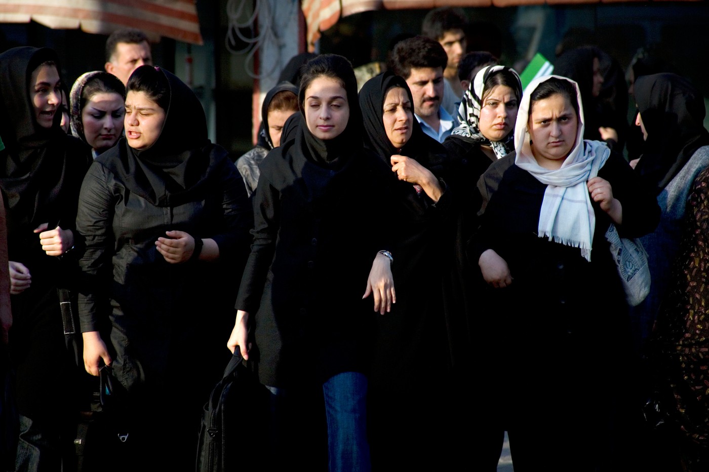 Trump cere Iranului eliberarea a 8 femei care urmează să fie spânzurate, ca semn al unui ”început excelent al negocierilor”