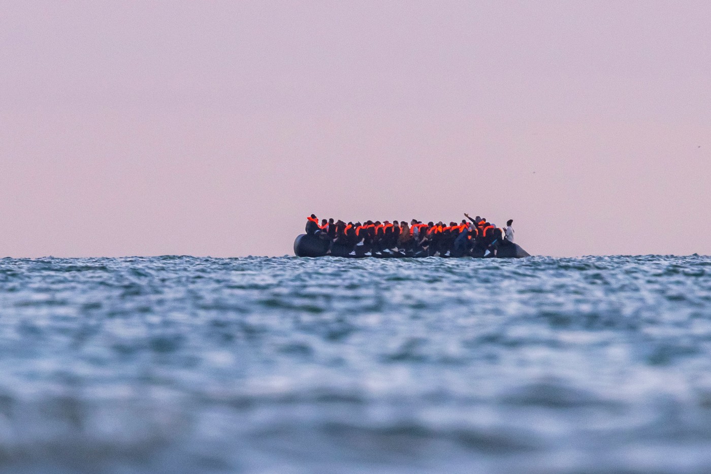 BBC a descoperit o rețea care îi ajuta pe migranți să se prezinte drept homosexuali pentru a obține azil în Marea Britanie