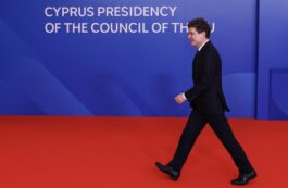 Emmanuel Macron promite că nu va mai face politică după ce va părăsi Palatul Elysée