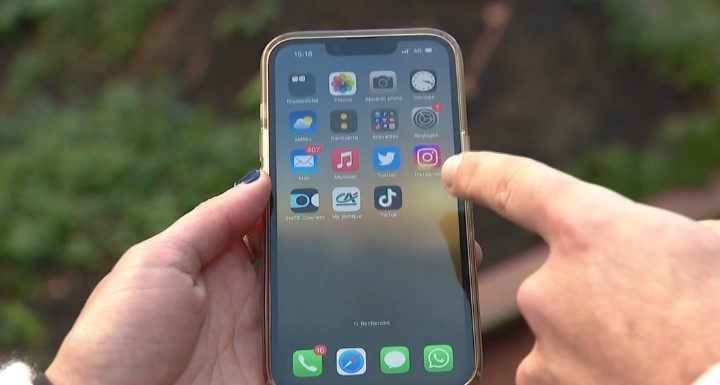 Franța pregătește reguli noi pentru campaniile electorale. Conturile false, în vizorul Parisului