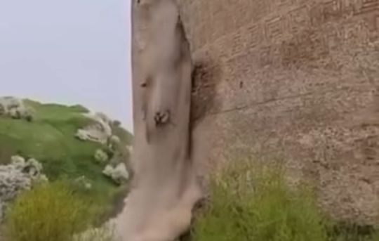 Un zid al Cetății Hotin din Ucraina s-a prăbușit. Cetatea făcea parte din cele zece fortărețe medievale ale Moldovei lui Ștefan cel Mare