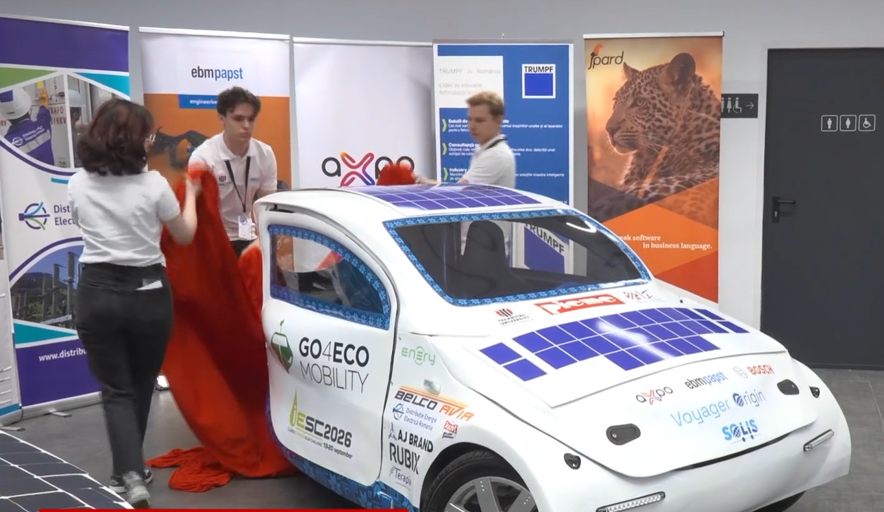 Mașină 100% solară, construită de studenți la Cluj. Noul model are două locuri și autonomie de până la 400 km