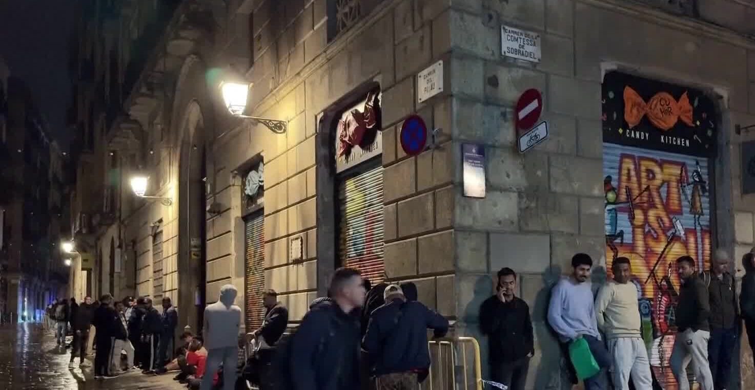 Cozi la centrele din Spania pentru intrarea în legalitate a migranților. Condiții simple, iar aplicanții nu trebuie să aibă cazier