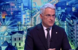 Dragoș Pîslaru, exclusiv la TVR Info, despre salariile demnitarilor (din proiect): Am mandat să înghețăm sau să eșalonăm