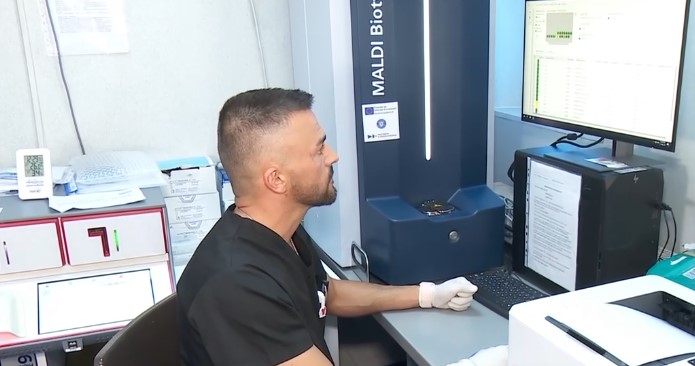 Dotări anti-infecții cu bani din PNRR. Diagnosticul rapid a dublat depistarea bacteriilor rezistente