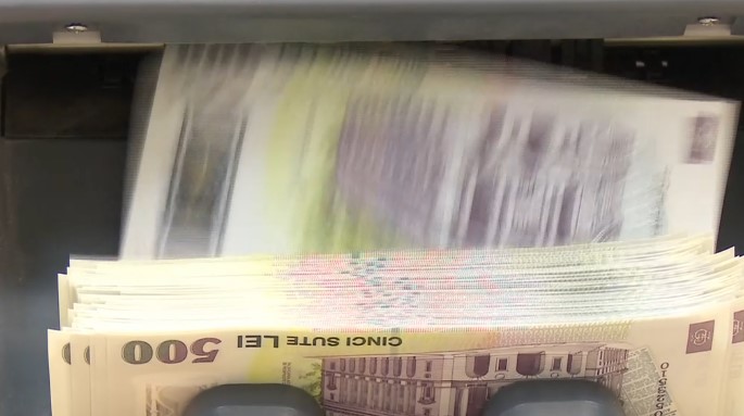 Criza politică pune în pericol ratingul de țară
