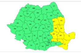 Avertizări de vânt și ploi în Moldova, Dobrogea şi estul Munteniei. Rafalele puternice au doborât un stâlp și un copac în Capitală