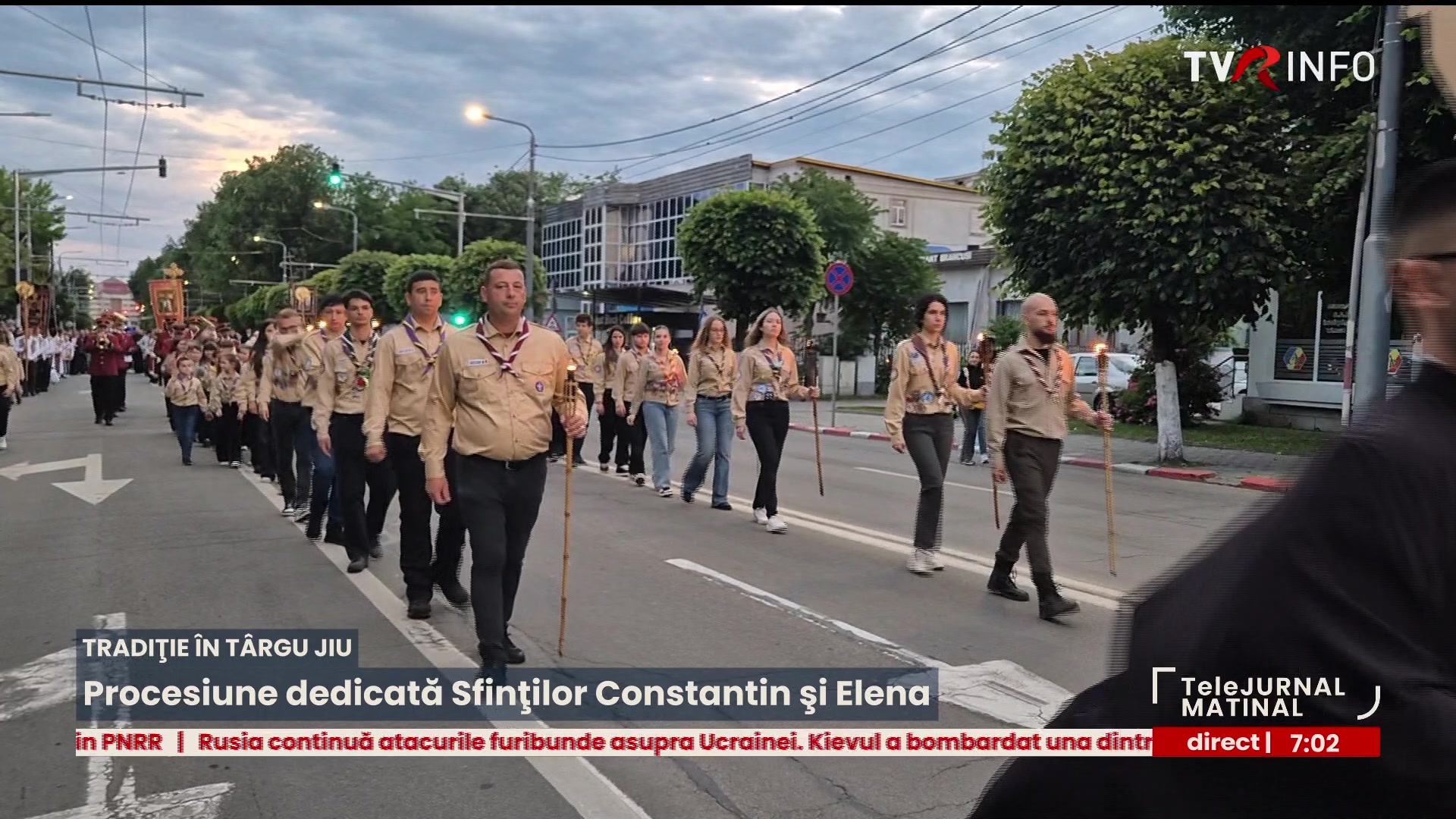 Sfinții Constantin și Elena, sărbătoriți la Târgu Jiu cu o procesiune impresionantă