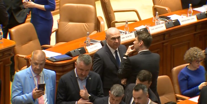Corespondenții TVR în Franța, Italia, Spania, despre demiterea cabinetului Bolojan în presa locală
