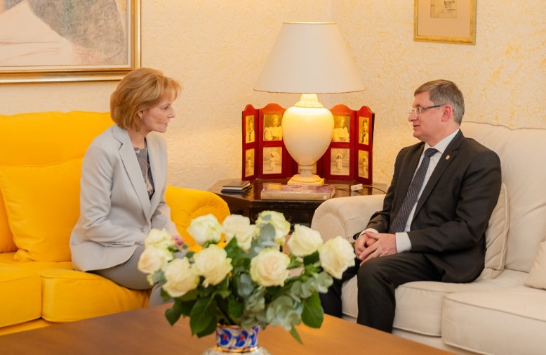 Preşedintele Parlamentului de la Chișinău, primit la Palatul Elisabeta. Familia Regală sprijină aderarea R. Moldova la UE