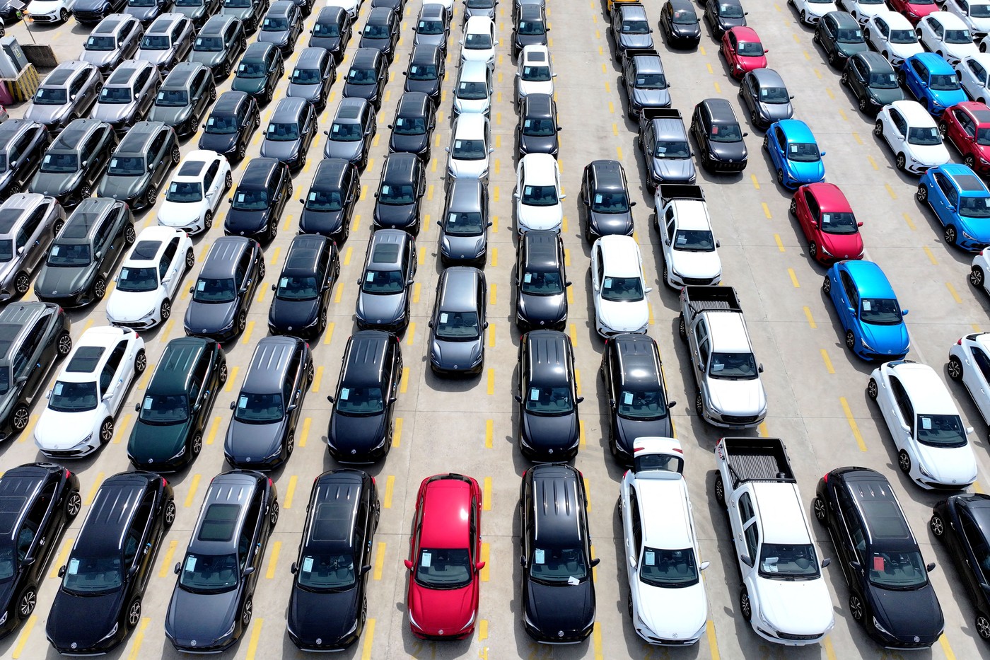 Analiză BBC: Producătorii auto din lume se luptă să concureze cu China. Director Honda: „Nu avem nicio șansă împotriva acestui sistem”