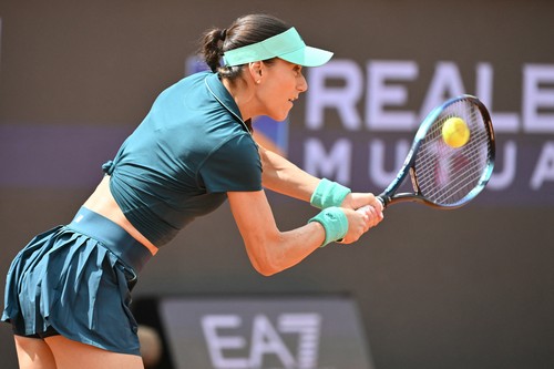 TENIS Sorana Cîrstea este în semifinale la Roma, după ce a învins-o pe letona Jelena Ostapenko cu 6-1, 7-6 (0)