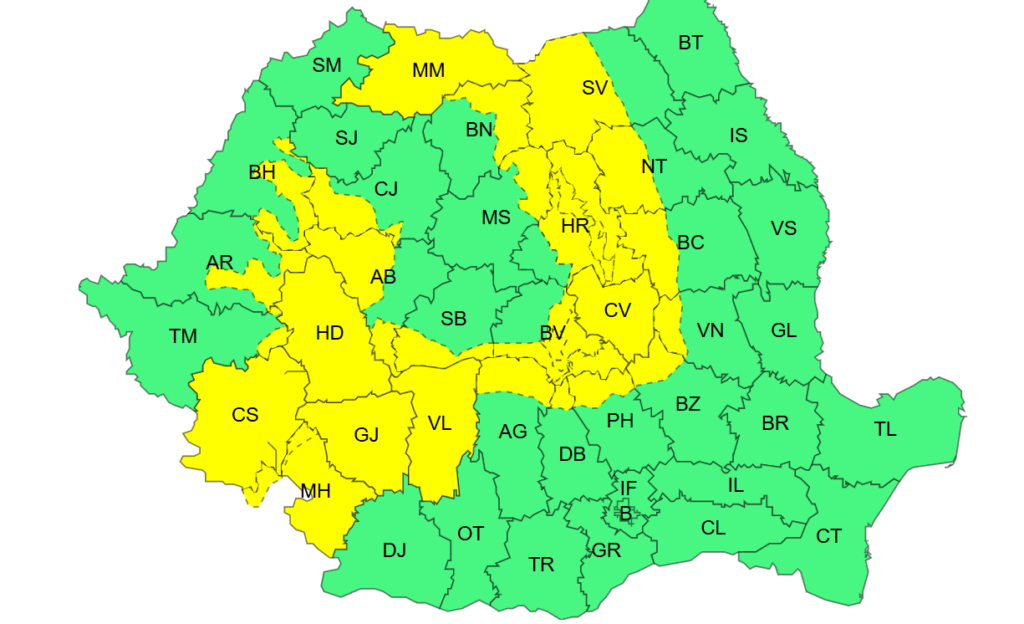 Căldură apăsătoare, furtuni și risc de viituri. Cum va fi vremea în următoarele zile