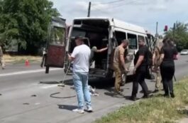 Volodimir Zelenski ironizează ofensiva militară rusă şi afirmă că Moscova respinge toate propunerile de pace