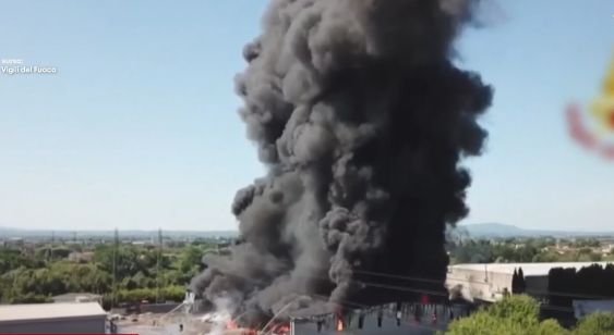 Incendiu de amploare în zona industrială a oraşulu