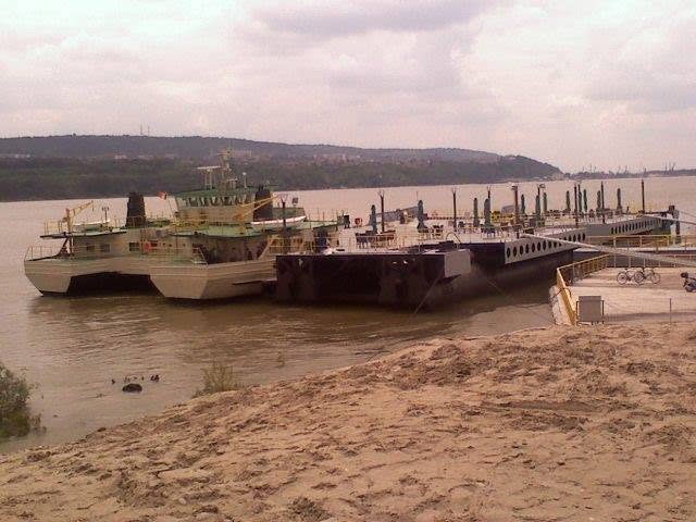 Trecerea cu bacul la Zimnicea – Sviștov, suspendată din cauza nivelului scăzut al Dunării