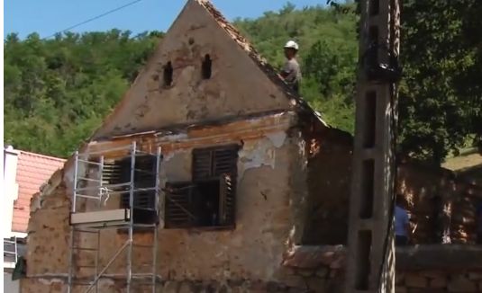 Casă tradițională din Banatul Montan reconstruită la Muzeul Satului Bănățean