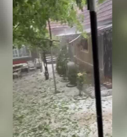 Grindină de 6 cm face pagube în Bihor; furtună supercelulară afectează culturi și gospodării