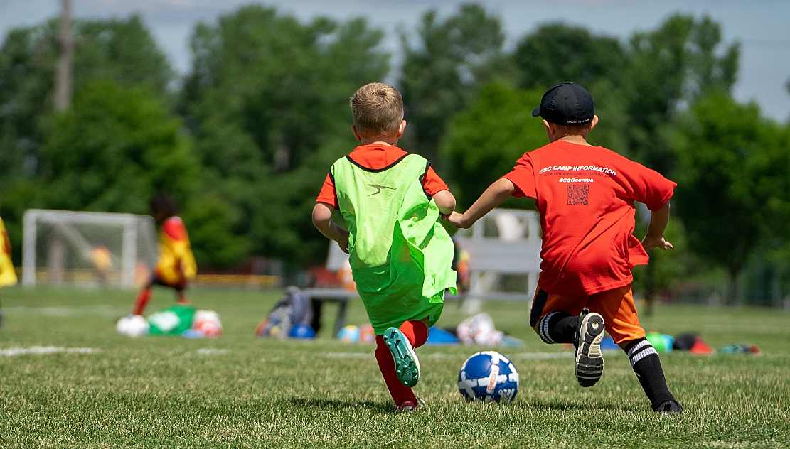 Clubul Como interzice lovirea mingii cu capul pentru jucătorii săi cu vârsta sub 10 ani - tvrinfo.ro