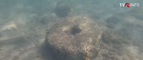 Turiștii pot explora înot o salină romană veche de 2000 de ani în Croația