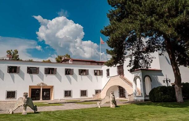 Palatul Elisabeta. foto: Facebook, Familia Regala a Romaniei